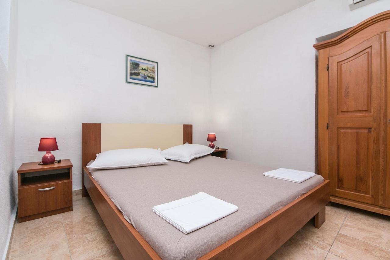 Apartments With A Parking Space Baska Voda, Makarska - 6773 Exterior photo