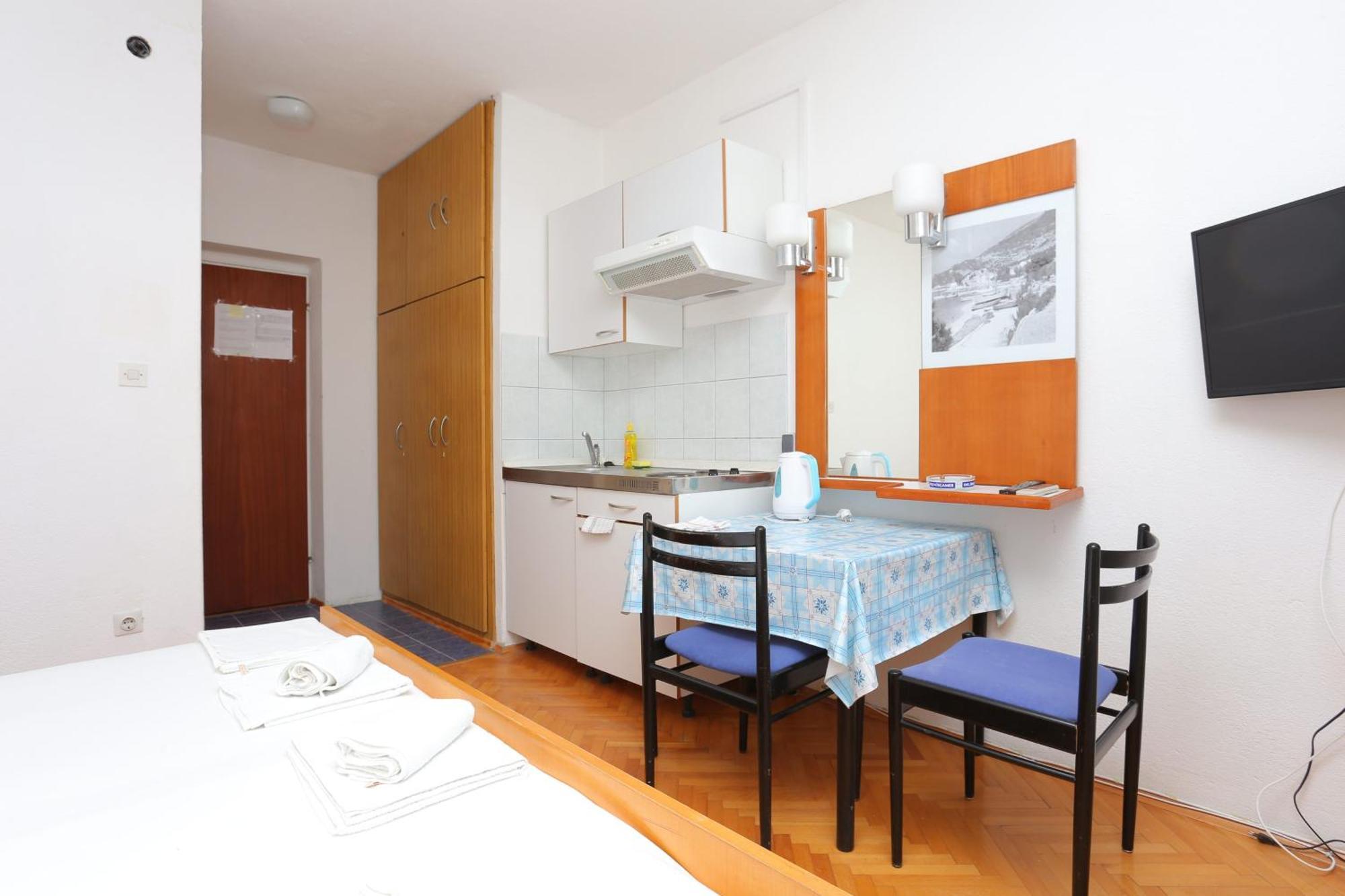 Apartments With A Parking Space Baska Voda, Makarska - 6773 Exterior photo